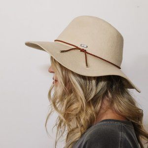 tan floppy hat